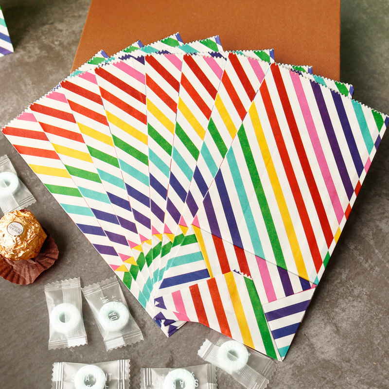 Small Paper Bags Rainbow Print - огляд і ціна Wedding Event Supply