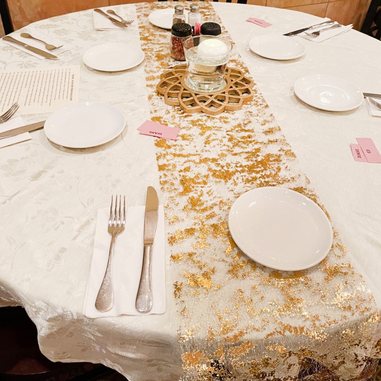 Sparkle Metallic Gold Thin Tab - огляд і ціна Table Runner Sequin